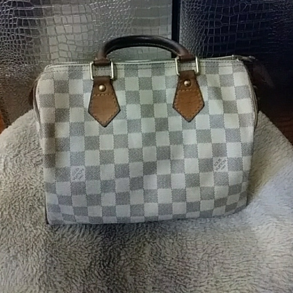 Authentic Louis vuitton speedy Damier Azur